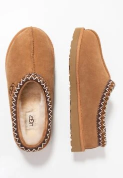 Ugg TasmanPantofoleChestnut Uomo Pantofole UG112I00L-B11 -Pier One Italia 2025 140976521f6c41029891ce79b3f33eab