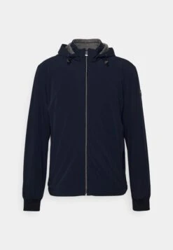 Hackett London Blouson - Giacca Outdoor - Navy 16 Hackett London Blouson - Giacca Outdoor - Navy -Pier One Italia 2025 1713b1d80cf44483a729a78dafe27f93