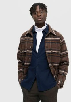 Selected Homme Camicia EleganteDark Sapphire Uomo Completi E Cravatte SE622D1FI-K14 -Pier One Italia 2025 1b3f1f5d0f264fc1827d956e779608bc