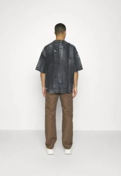 424 Pantalone UomoPantaloniBrown Uomo Pantaloni F4V22E00B-O11 -Pier One Italia 2025 1c2365cadc9a4c428f2f81ace6aab475