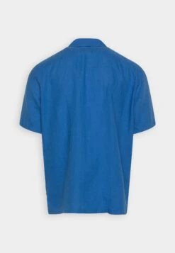 Marc O'Polo Camp Collar Short Sleeves One Rectangular Pocket Slits At Side StyleCamiciaAzur Blue Uomo Camicie MA322D0WA-K11 -Pier One Italia 2025 2460544da6b947ffa16f503138cd1dfc