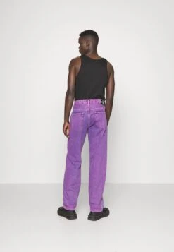 Calvin Klein Jeans 90'S Straight - Jeans A Sigaretta - Lila 11 Calvin Klein Jeans 90'S Straight - Jeans A Sigaretta - Lila -Pier One Italia 2025 29638a90924c4d2e85275e7e03af94e3