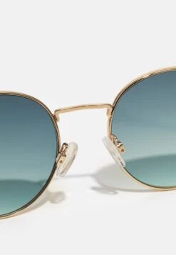 Jack & Jones Jacryder SunglassesOcchiali Da SoleGold-Coloured Uomo Occhiali Da Sole JA252K01P-F13 7 Jack & Jones Jacryder SunglassesOcchiali Da SoleGold-Coloured Uomo Occhiali Da Sole JA252K01P-F13 -Pier One Italia 2025 2a2f35334927478faf9d958e51d8e927