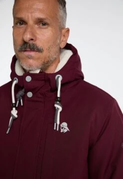 Schmuddelwedda Cappotto InvernaleWeinrot Uomo Cappotti WD222T09Z-G11 -Pier One Italia 2025 32dae02f3f5d4a058c2200811d4f9928