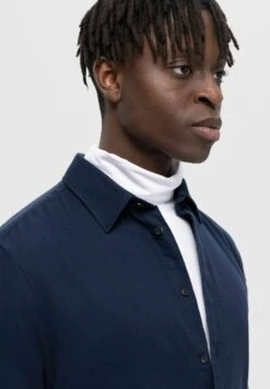 Selected Homme Camicia EleganteDark Sapphire Uomo Completi E Cravatte SE622D1FI-K14 -Pier One Italia 2025 3381d8e7e749461d859c1c56b82895dc