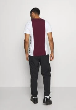 Reebok PantPantaloni SportiviBlack Uomo Pantaloni Sportivi E Joggers RE542E0KP-Q11 9 Reebok PantPantaloni SportiviBlack Uomo Pantaloni Sportivi E Joggers RE542E0KP-Q11 -Pier One Italia 2025 37d77206071c42eabce3fabe4f109be8