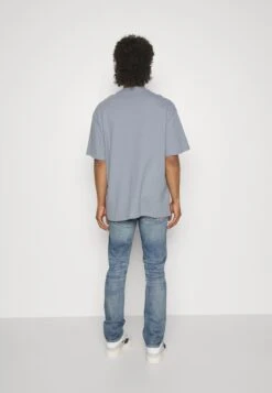 Denham Razor Jeans Slim FitMid Blue Uomo Jeans DE422G099-K11 -Pier One Italia 2025 37e351a521424d62a7584e37b4bb0e0f