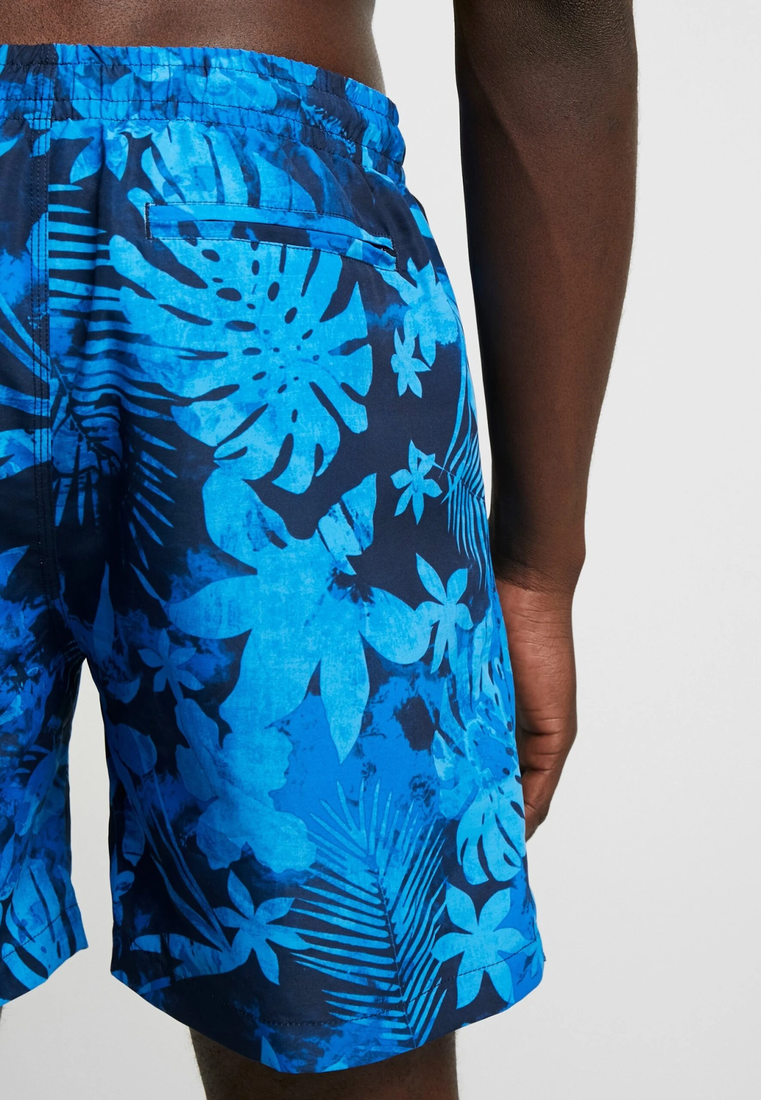 URBAN CLASSICS Pattern Swim ShortsShorts Da MareBlack Uomo Moda Mare UR682H00R-Q11 4 URBAN CLASSICS Pattern Swim ShortsShorts Da MareBlack Uomo Moda Mare UR682H00R-Q11 - immagine 2