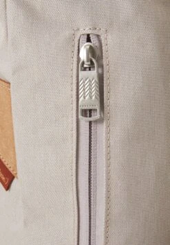 Doughnut Christopher Happy Camper Series UnisexZainoIvory Uomo Borse D0E54O04D-A11 12 Doughnut Christopher Happy Camper Series UnisexZainoIvory Uomo Borse D0E54O04D-A11 -Pier One Italia 2025 3ca7f3e6ff49463fa2ad62a997643903