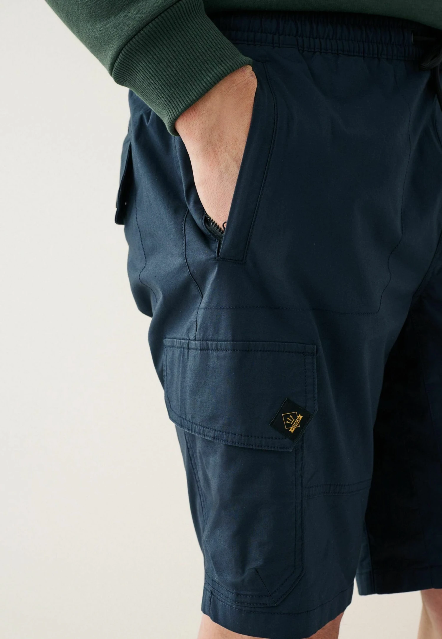 Next Drawstring Waist Tech Cargo ShortsShortsNavy Blue Uomo Bermuda NX322F09X-K11 4 Next Drawstring Waist Tech Cargo ShortsShortsNavy Blue Uomo Bermuda NX322F09X-K11 - immagine 2