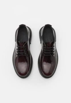 Calvin Klein Lace Up DerbyStringateBlack/Burgundy Uomo Scarpe Eleganti 6CA12M00K-G11 -Pier One Italia 2025 41e0e283611b4c4499d0e6206aa71055