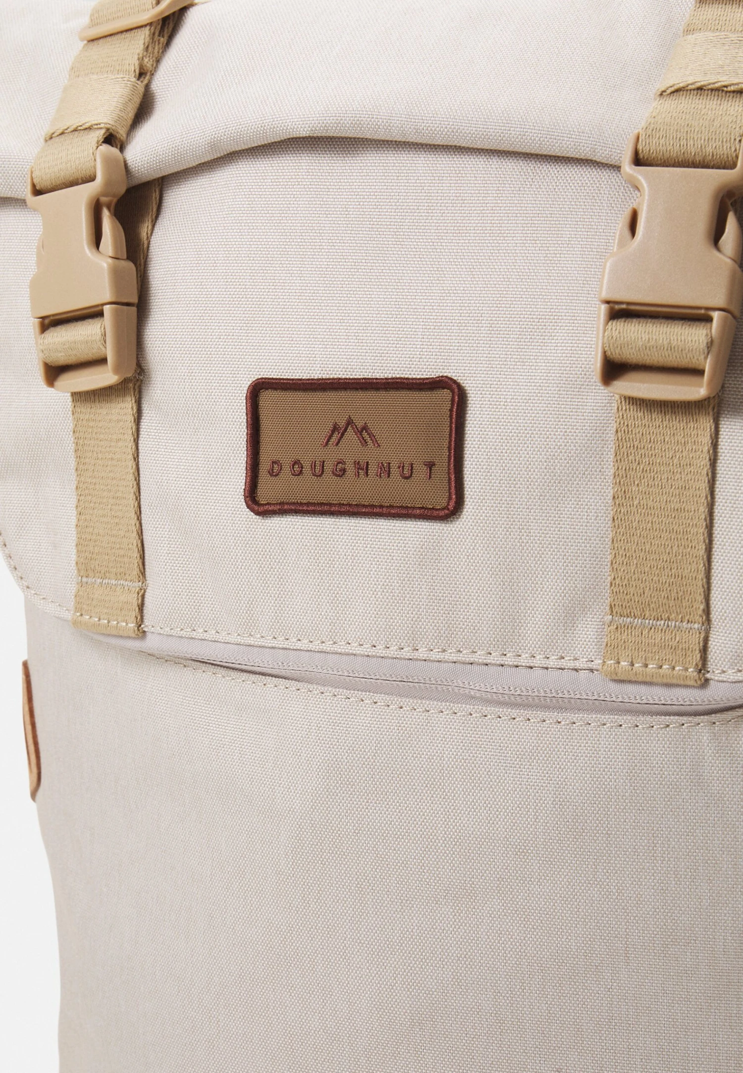 Doughnut Christopher Happy Camper Series UnisexZainoIvory Uomo Borse D0E54O04D-A11 8 Doughnut Christopher Happy Camper Series UnisexZainoIvory Uomo Borse D0E54O04D-A11 - immagine 6