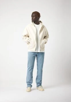 Split Hem Jeans BaggyVintage Blue Uomo Jeans EIB22G00E-K11 -Pier One Italia 2025 4aa38dd5f2e24f9daca70c2592f40faa