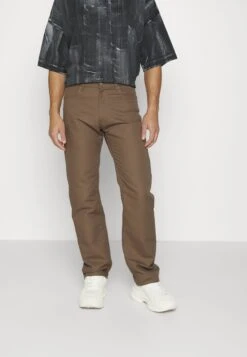 424 Pantalone UomoPantaloniBrown Uomo Pantaloni F4V22E00B-O11 -Pier One Italia 2025 4d0dfbcfb6fe4d0f96b602559108d32c