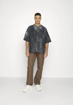 424 Pantalone UomoPantaloniBrown Uomo Pantaloni F4V22E00B-O11 -Pier One Italia 2025 51d366e45a634452a806d8c78e89d809