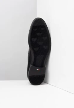 NeroGiardini Stringate ElegantiNero Uomo Scarpe Con I Lacci NET12M01T-Q11 10 NeroGiardini Stringate ElegantiNero Uomo Scarpe Con I Lacci NET12M01T-Q11 -Pier One Italia 2025 58876dc1a67149bdb8ce958f451eef35