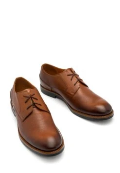Stringate ElegantiBrązowy/Ciemnobrązowy Uomo Scarpe Eleganti RY112M05X-O11 -Pier One Italia 2025 5b98a14906114587a26387dacc528f0d
