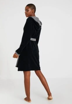 Vossen Juno UnisexAccappatoioSchwarz Uomo Moda Mare V1781P007-Q11 -Pier One Italia 2025 5eec9a09ee6f404689c7afb81b51d84d