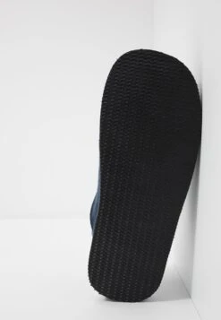 Shepherd Hugo - Pantofole - Dark Navy -Pier One Italia 2025 6b1c0823f8b8499f9c6fedcb7de9fabd