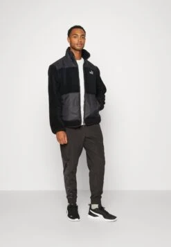 Puma Concept Hyperwave JoggerPantaloni SportiviBlack/Cool Dark Gray Uomo Pantaloni PU142E1I4-Q11 -Pier One Italia 2025 6f02a8ea1675472e916bce085cf60bd3