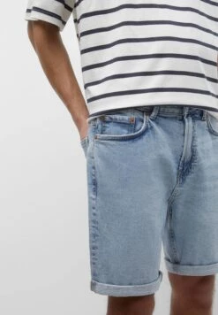 PULL & BEAR Shorts Di JeansBlue Denim Uomo Jeans PUC22F0BM-K12 -Pier One Italia 2025 700a0340ce794ad38bc836f3d0274db8