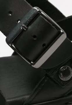 Dr. Martens Gryphon - Sandali - Black -Pier One Italia 2025 76ef1dbced704ce49c186b311e3c8da3