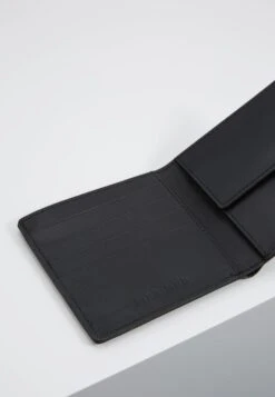 Pier One LeatherPortafoglioBlack Uomo Portafogli E Custodie PI952F008-Q11 -Pier One Italia 2025 793ee17881fd4ef9bb10f1e344bf22ed