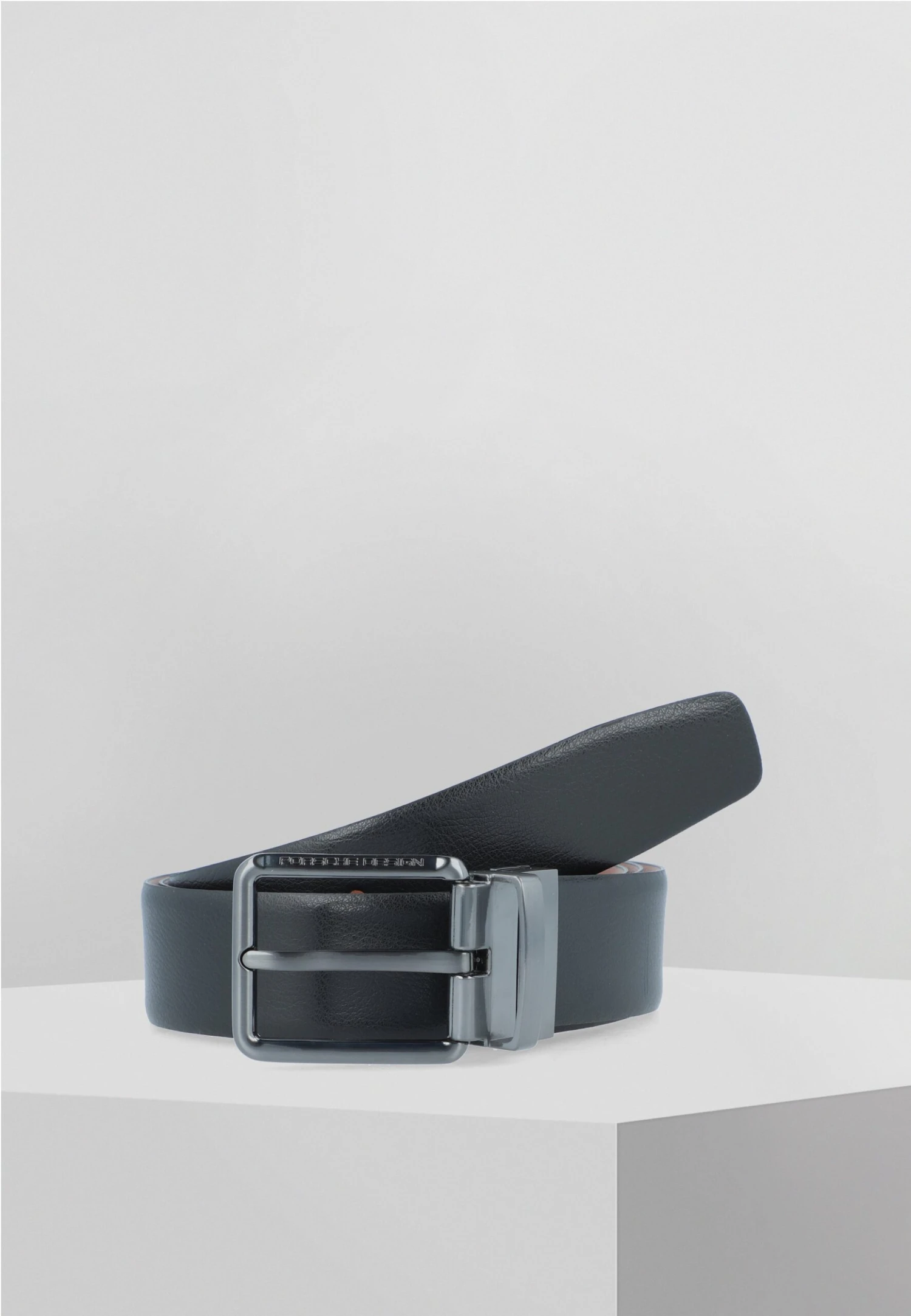 Porsche Design Wendegürtel LederCinturaBlack-Cognac Uomo Cinture PD052D00S-A11 5 Porsche Design Wendegürtel LederCinturaBlack-Cognac Uomo Cinture PD052D00S-A11 - immagine 3