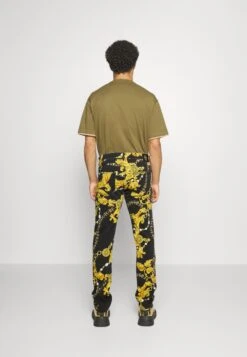 MilanoJeans Slim FitBlack/Gold Uomo Jeans VEI22G03R-Q11 -Pier One Italia 2025 7f9c3ed8a0714021be6365f517acbb5e