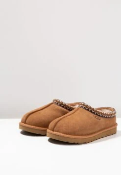 Ugg TasmanPantofoleChestnut Uomo Pantofole UG112I00L-B11 -Pier One Italia 2025 7fc5a257dcf74995b94205d2f522d9bc