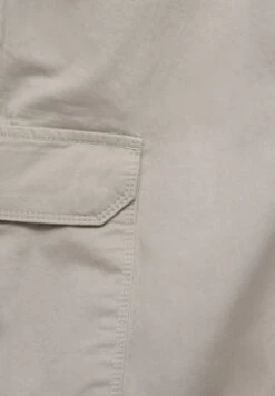 PULL & BEAR Basic JoggersPantaloni CargoSand Uomo Pantaloni PUC22E0ET-B11 15 PULL & BEAR Basic JoggersPantaloni CargoSand Uomo Pantaloni PUC22E0ET-B11 -Pier One Italia 2025 82250b8e6a034591bafc065a2b9399a0