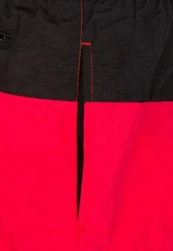 URBAN CLASSICS Block - Shorts Da Mare - Black/Red -Pier One Italia 2025 85baa899194445e997ff7403c56c816c