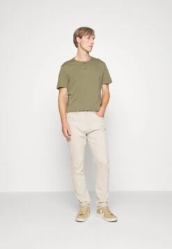 ESPRIT 2 Pack - T-Shirt Basic - Khaki Green -Pier One Italia 2025 8daac371daf840f8933fb4761bb9b069