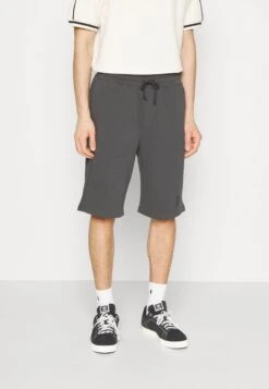 Fila Corbie BaggyPantaloni SportiviPhantom Uomo Pantaloni Sportivi E Joggers 1FI22F01U-Q11 -Pier One Italia 2025 98f1e3b6231a48fcba0690f15d479a40