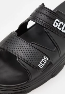 GCDS Pool Slides Unisex - Ciabatte Da Mare - Black -Pier One Italia 2025 99dac2de0fbb41b5a98576ec702ac22f