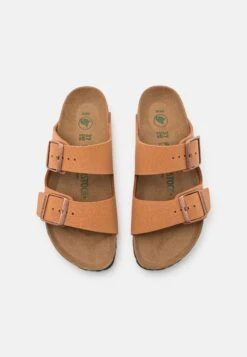 Birkenstock Arizona Vegan Unisex - Ciabattine - Pecan -Pier One Italia 2025 9b96330bb80c47e9bd92568d7d7718e8
