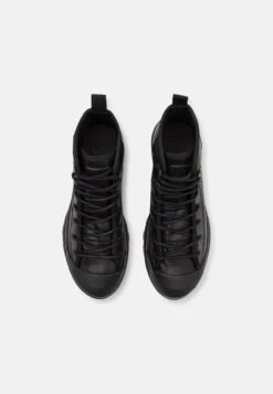 BELSTAFF Highline BootStivaletti StringatiBlack Uomo Stivaletti/Stivali BE912K00X-Q11 -Pier One Italia 2025 9bc8e3fb2a464b1ca1f117d9010deaa9