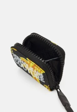 Range Iconic Printed Logo Sketch Small UnisexAltri AccessoriBlack/Gold-Coloured Uomo Altro VEI54E000-Q11 -Pier One Italia 2025 9fecdd9ea50e42f1be108872f28b401a