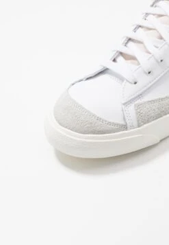 Nike Sportswear Blazer Mid '77 Vntg - Sneakers Alte - White/Black 19 Nike Sportswear Blazer Mid '77 Vntg - Sneakers Alte - White/Black -Pier One Italia 2025 a23f827a1292440ea58132faa7f45e53