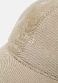 Wood Wood Low Profile UnisexCappellinoWarm Beige Uomo Cappellie Berretti WO454Q00E-B11 -Pier One Italia 2025 a4ea41c3cf334eb0bbb95db8ecec52df