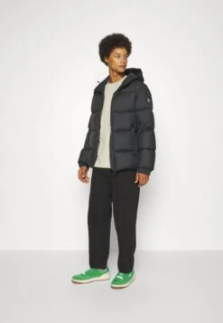 Colmar Originals Mens Jacket - Piumino - Black -Pier One Italia 2025 ac4619403d934f6693d9ede139a49453