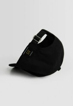 BERSHKA Embroidered Michel BasquiatCappellinoBlack Uomo Cappellie Berretti BEJ52P01A-Q11 -Pier One Italia 2025 ad800f592e874b73a59f134dd2275472