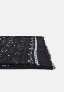 Zadig & Voltaire Delta Bandana UnisexFoulardNoir Uomo Foulard E Sciarpe Z2154G002-Q11 6 Zadig & Voltaire Delta Bandana UnisexFoulardNoir Uomo Foulard E Sciarpe Z2154G002-Q11 -Pier One Italia 2025 b8105574295d4ee6a9457a4da1f14f18