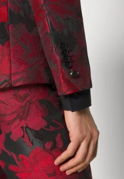 RedmonCompletoBlack Red Uomo Completi E Cravatte TWC22A07S-G11 -Pier One Italia 2025 c0349287b9f3438bb501dfb17d37eb21