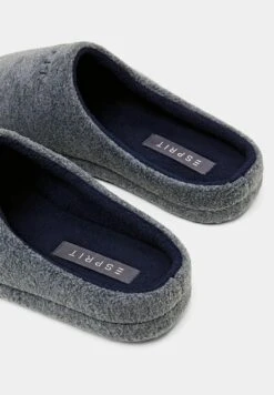 ESPRIT Pantofole - Light Grey New -Pier One Italia 2025 c0d6ba0d7b9748d984e2e3c9e3a3e3e9