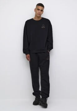 Qonradln GfFelpaTap Shoe Uomo Maglieria E Felpe L1R21001M-Q11 -Pier One Italia 2025 c3c090952e5b44b88bb2b6920981dba4