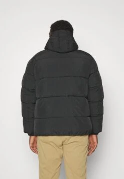 Calvin Klein Bt Crinkle PufferGiacca InvernaleBlack Uomo Giacche 6CA22T067-Q11 -Pier One Italia 2025 c406c66c55f9488983d9620ebf4da9b1