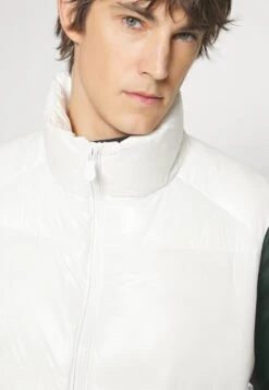 SAVE THE DUCK AilantusSmanicatoOff White Uomo Giacche TD022T06K-A11 -Pier One Italia 2025 cacc2a4aa49f4f8e8fd5679da58c287f