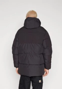 Jack & Jones Jjeforce SnCappotto InvernaleBlack Uomo Cappotti JA222T1KD-Q11 -Pier One Italia 2025 d07e327e47bf40be8e5d7efd837f338b