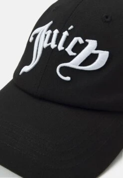 Juicy Couture Anaelle Logo UnisexCappellinoBlack Uomo Cappellie Berretti JU754Q008-Q11 -Pier One Italia 2025 d50aabf2d230475ba5895fcf918a6330